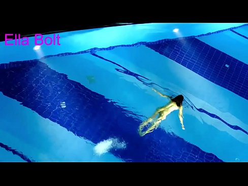 ❤️ Ùn possu micca piantà di fighjulà, ghjovana bionda catturata nuda in piscina ELLA BOLT ❤️❌ Pornografia dura à co.courseclass.ru ❌️❤