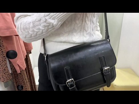 ❤️ Masturbazione publica di a ghjovana cagna FeralBerry cù un dildo in a sala di prove ❤️❌ Pornografia dura à co.courseclass.ru ❌️❤