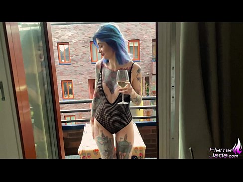 ❤️ Ragazza tremenda chì succhia cù una bocca è cazzo appassionatamente sottu à u celu apertu ❤️❌ Pornografia dura à co.courseclass.ru ❌️❤