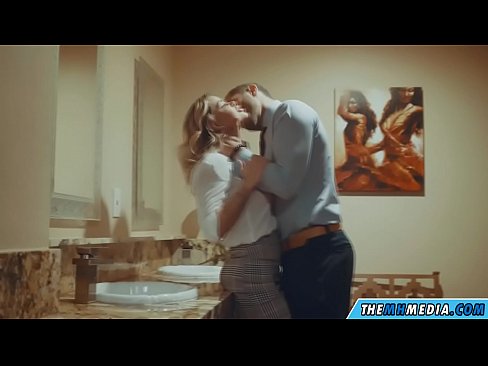 ❤️ Quandu una bionda tettona ti seduce in un bagnu publicu ❤️❌ Pornografia dura à co.courseclass.ru ❌️❤